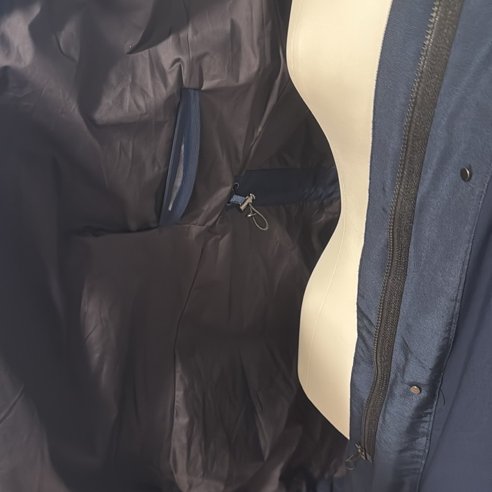 Lululemon Navy Blue rain jacket mid length size 6 - Picture 12 of 15
